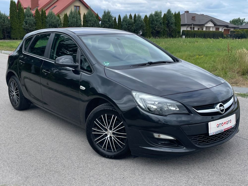 Opel Astra J (2009-2019) 1.4 Turbo Innovation 2013