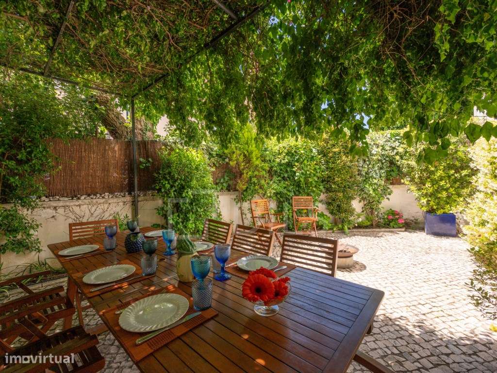 Apartamento T5 duplex com jardim de 35m2 no Campo Mártires da Pátri... - Grande imagem: 3/50