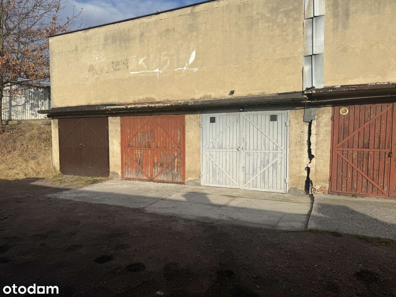 Sprzedam dwa garaże murowane - Pełny obrazek: 2/5
