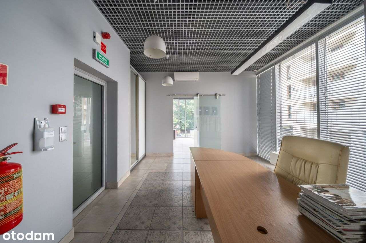Reprezentacyjne biuro,gabinety,kancelaria.Inne usł-11