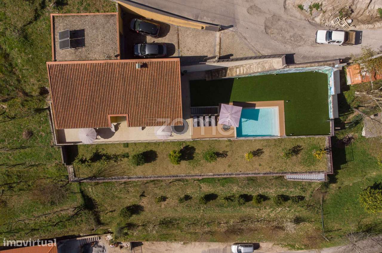 Moradia individual com piscina e garagem em Rio Caldo -Terras de Bouro - Grande imagem: 4/40