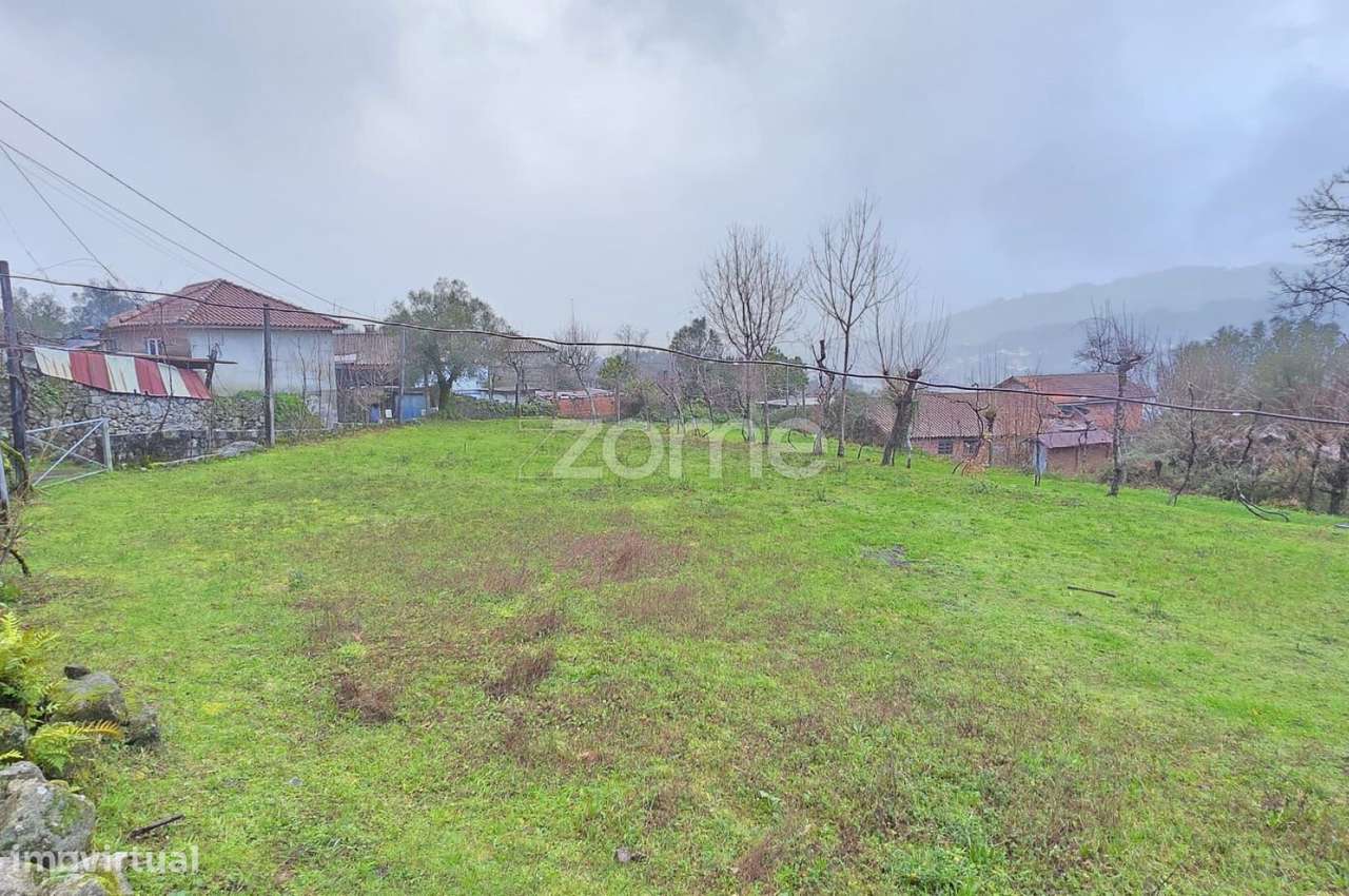 Terreno rústico com possibilidade de construção de moradia - Grande imagem: 4/16