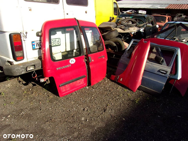 PEUGEOT PARTNER BERLINGO części Drzwi Klapa Błotnik - 8