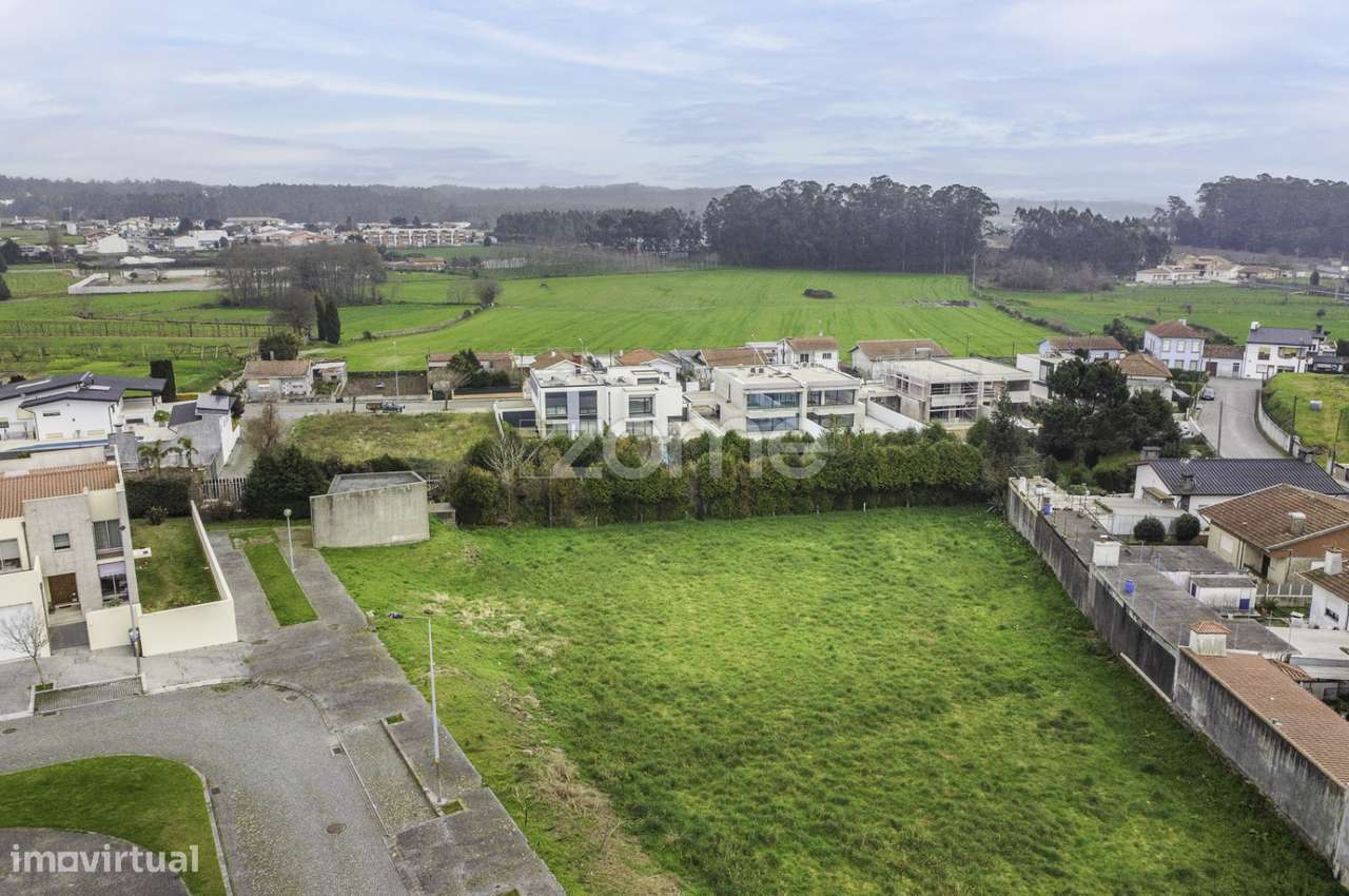 Terreno para moradia unifamiliar S. Pedro de Avioso, Castêlo da Maia - Grande imagem: 2/16