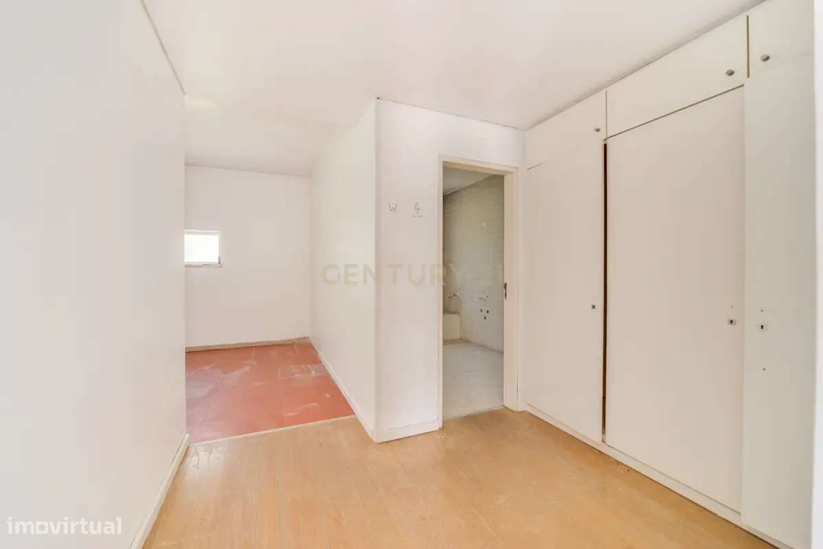 Quinta/Moradia na Póvoa de Santa Iria em Lote 2300m2-23