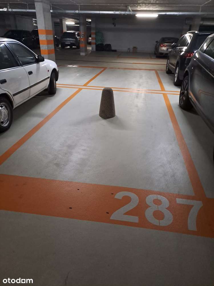 Wynajmę miejsce garażowe, Mokotów, ul. Konstruktorska 7
