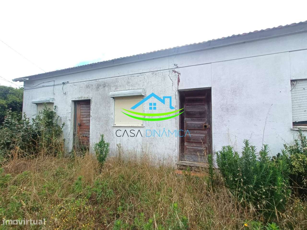 Casa com terreno e dois poços - Grande imagem: 2/48