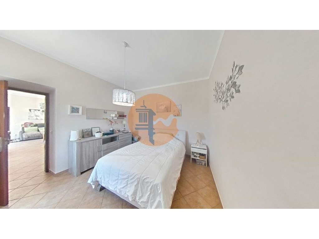 Moradia Típica T3 com piscina. - Grande imagem: 2/36