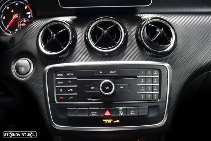 Mercedes-Benz GLA 180 d - 22