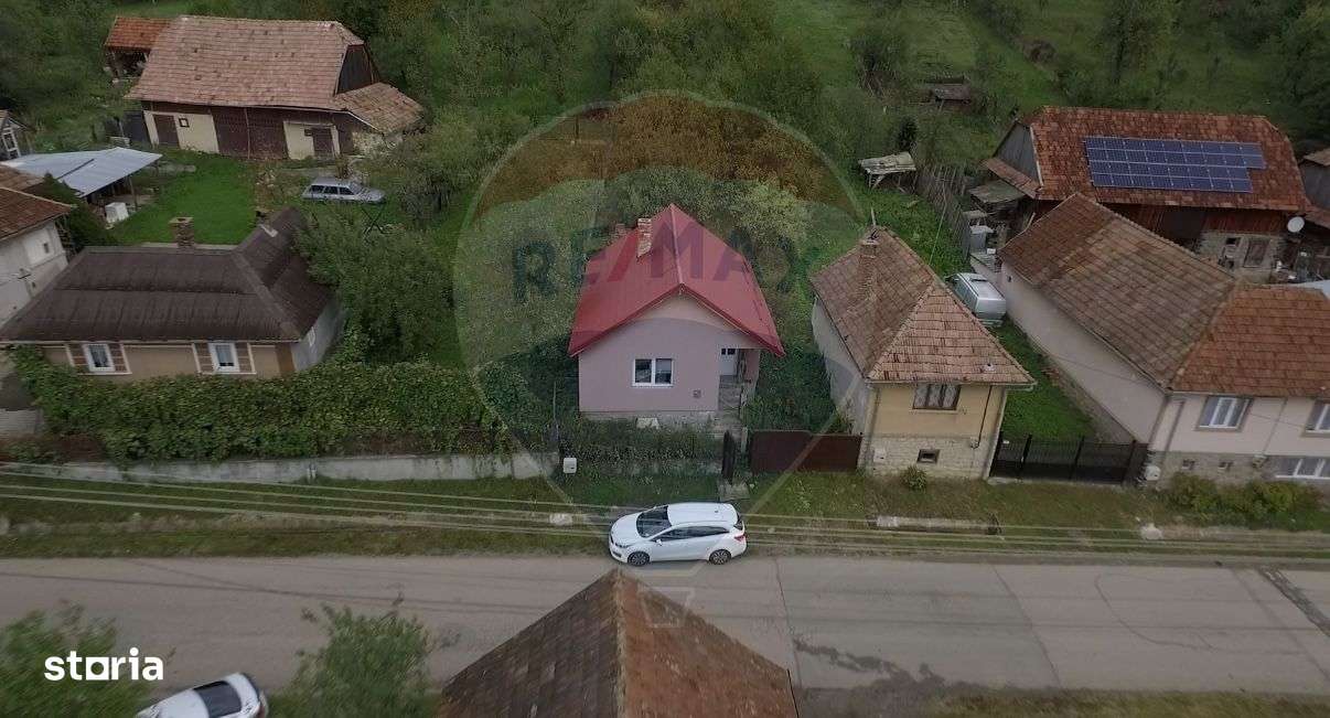 Casa de vanzare, 2 camere, Braisoru - Imagine principală: 2/7