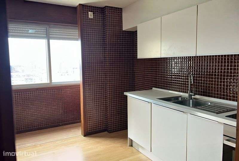 T3+ Garagem FOCO - Grande imagem: 4/12