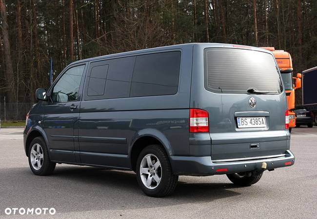 Volkswagen Multivan - 8