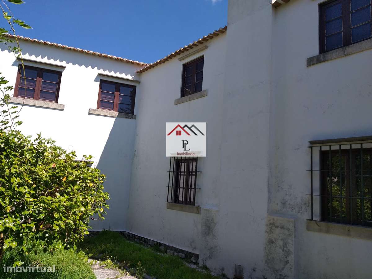 Moradia  T10 com Piscina e Logradouro (V823JB)-28