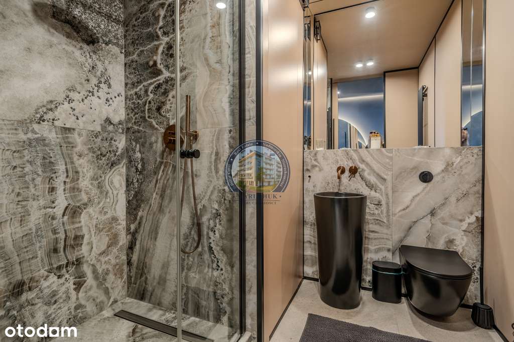 Luksus i panorama morza — apartament przy plaży-8