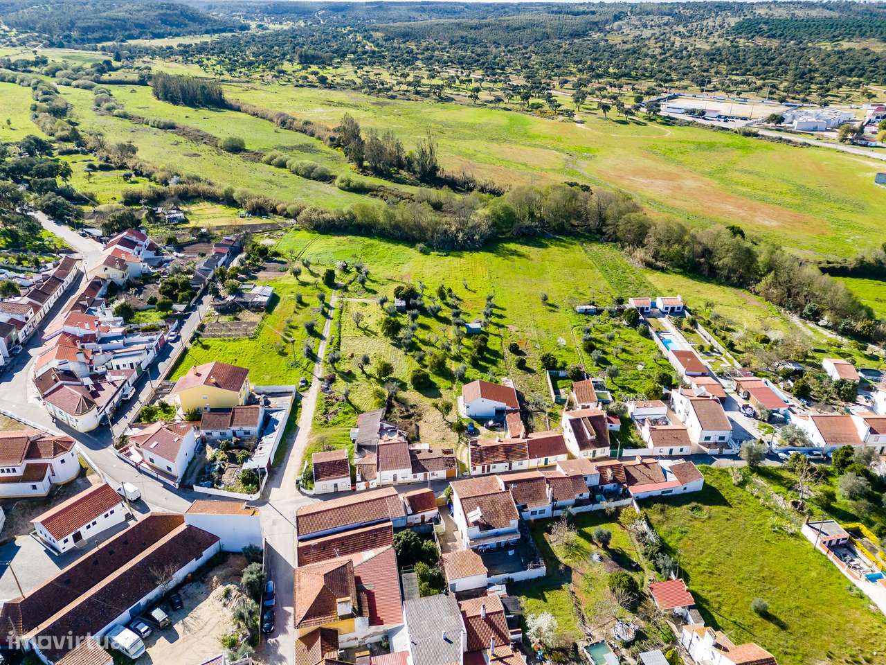 MORADIA EM RUINA | BEMPOSTA | ABRANTES | PARA REMODELAÇÃO TOTAL - Grande imagem: 4/38