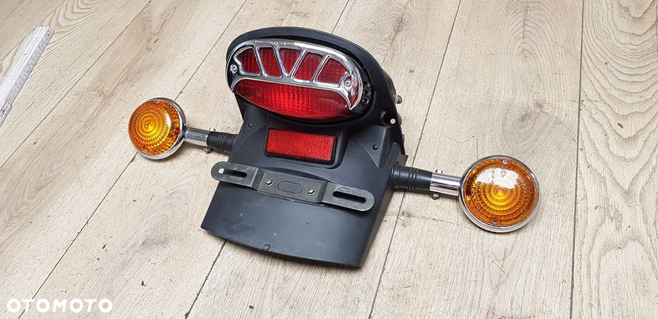 Lampa nakładka lampy kierunkowskazy chlapacz XVS1100 Drag Star Custom - 3