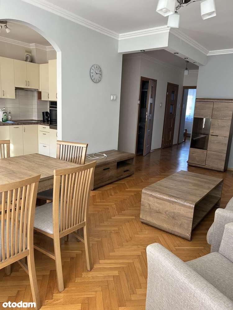 3 pokojowe, klimatyzowane, ul. Cegielniana - Pełny obrazek: 4/10