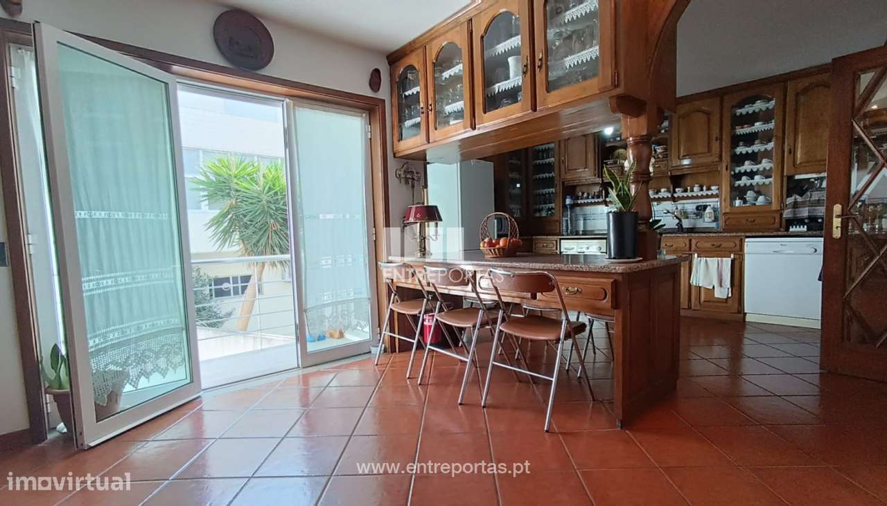 Venda Moradia V4 localizada em zona histórica, Póvoa de Varzim - Grande imagem: 5/19