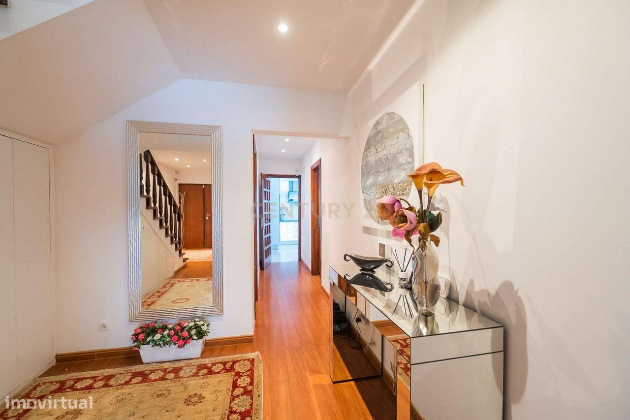 Moradia T4 com piscina-38