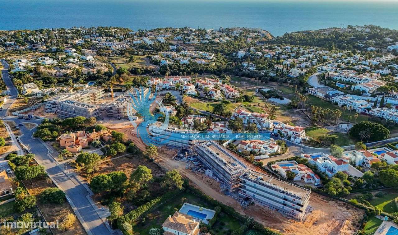 O Nomad Bay Algarve é um resort luxuoso localizado perto da praia e pr-0