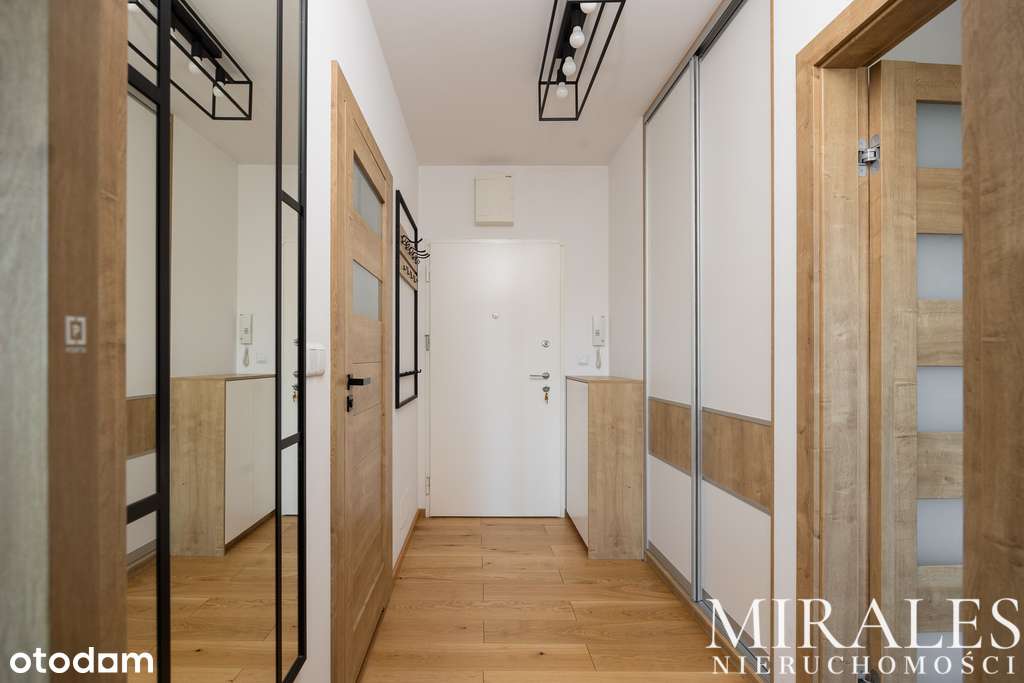 Stan idealny | Świetna lokalizacja | Do wejścia-8