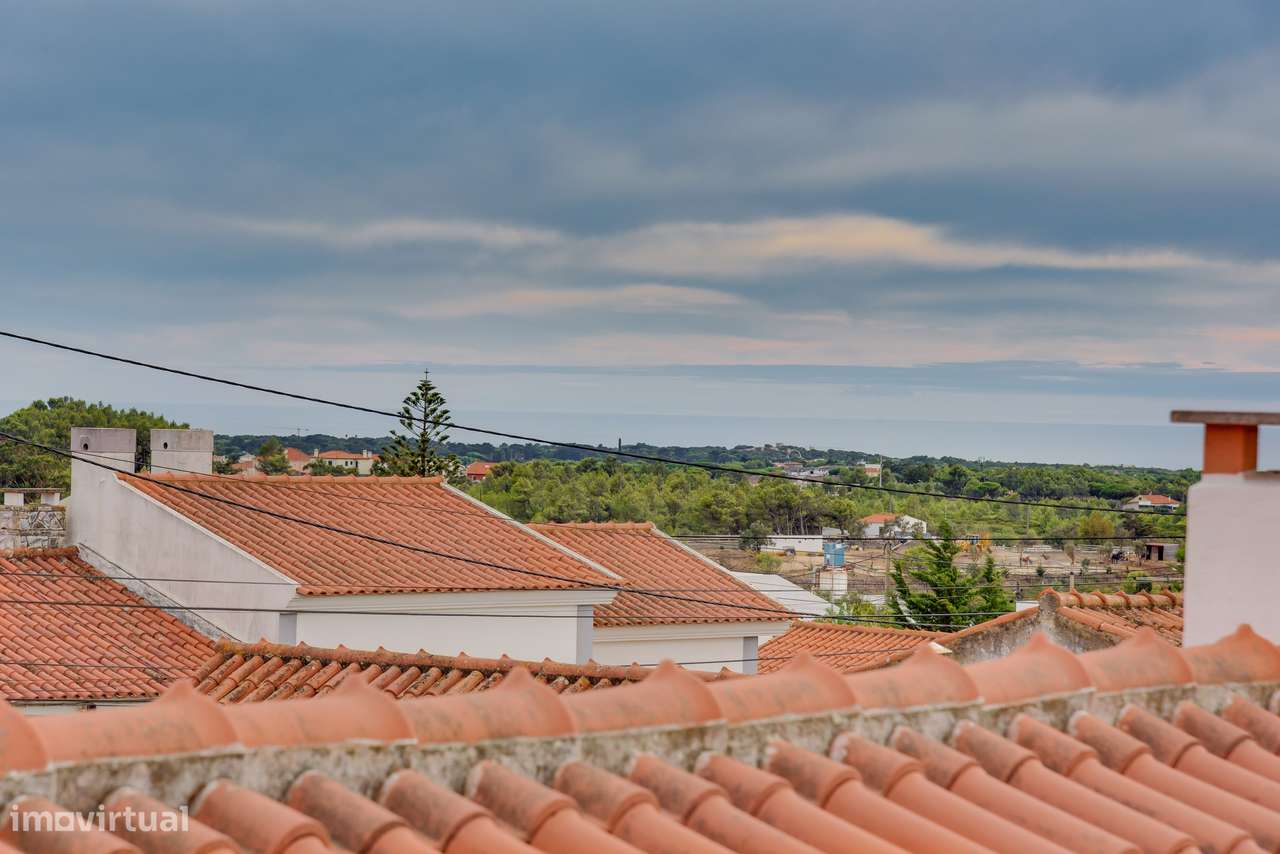 Moradia rodeada de paisagem verde a apenas 8 minutos do centro de Casc - Grande imagem: 5/29