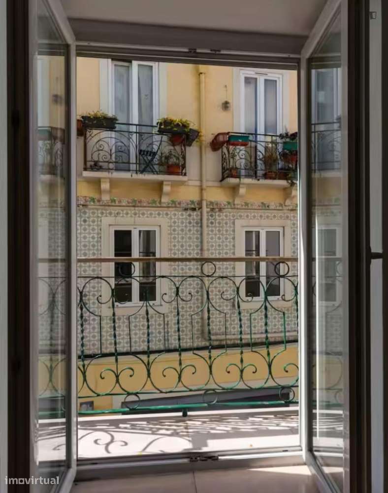 Apartamento com 2 quartos - localizado em Intendente Lisbon - Grande imagem: 4/6