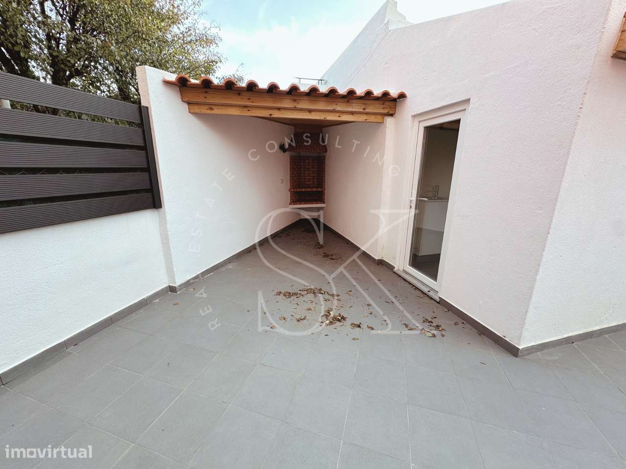 Moradia T3 totalmente renovada-34