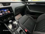 Skoda Octavia Combi 2.0 TDI 4x4 DSG RS - 27