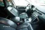 Volvo V70 2.5T R-Design Summum - 32