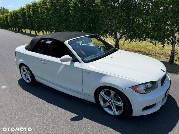 BMW Seria 1 135i Cabrio Limited Edition Lifestyle mit M Sportpaket - 32