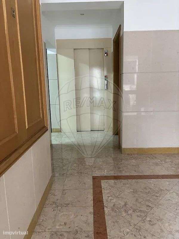 Apartamento T2 para arrendamento - Grande imagem: 2/28