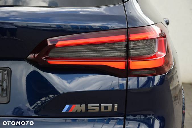 BMW X5 M M50i - 6