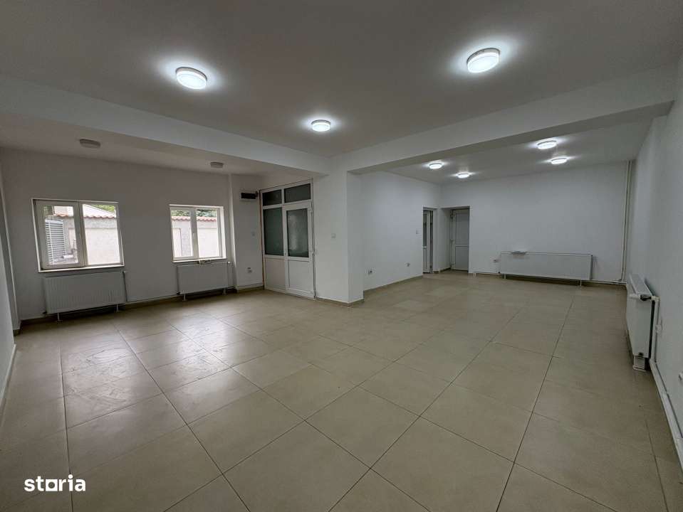 Spatiu comercial, Parter + Etaj , 120 mp, Zona Centrala - Imagine principală: 2/6