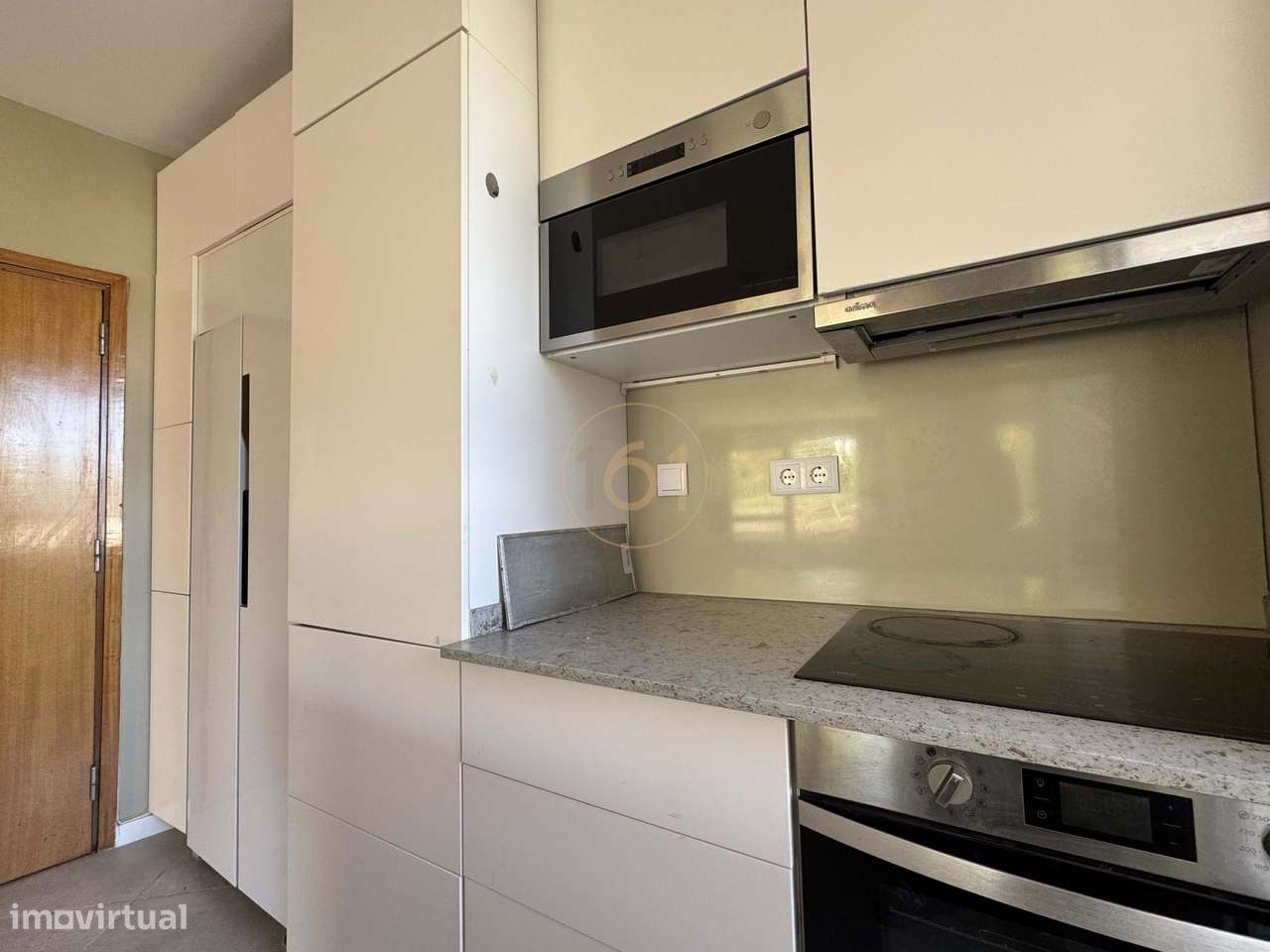 Apartamento T3 com varanda, para venda , no Porto-11