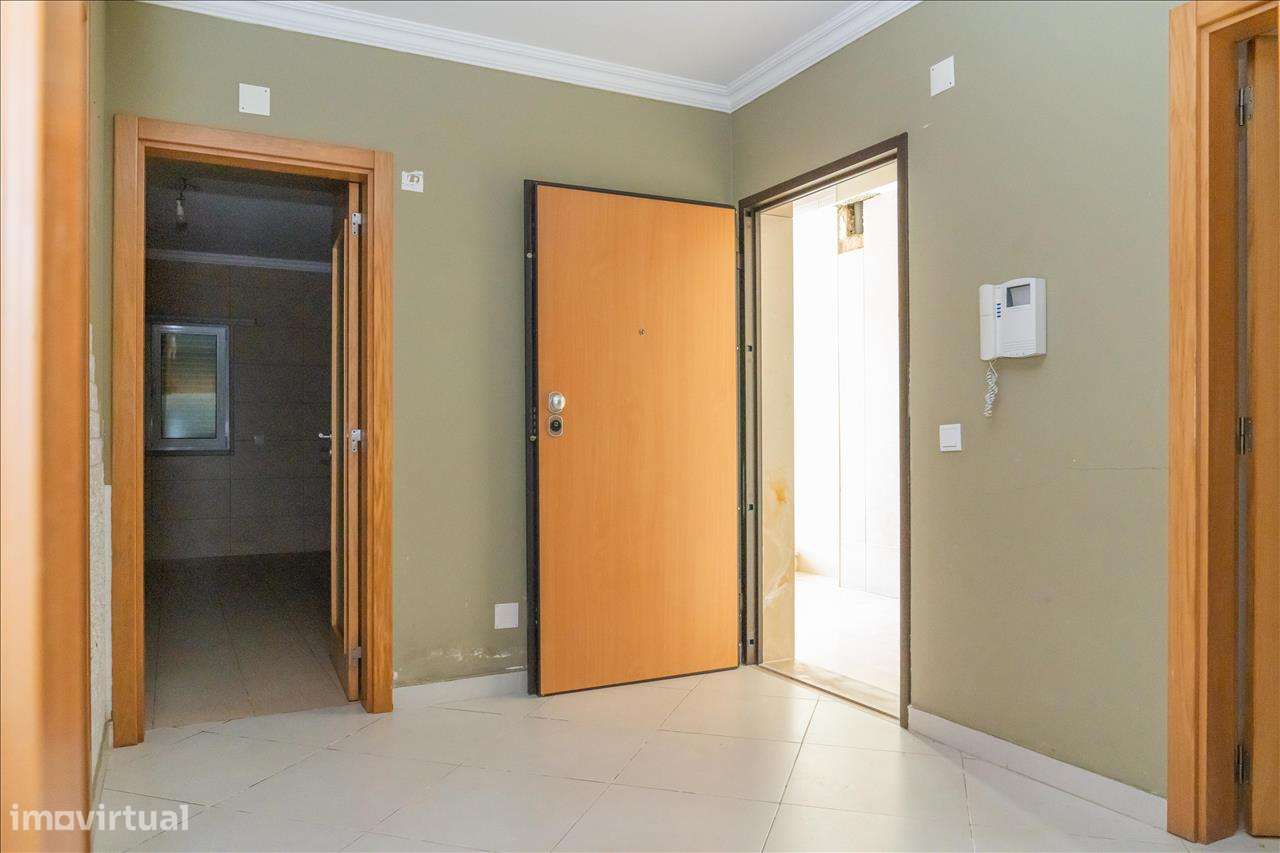 Apartamento em Setúbal, São Simão - Grande imagem: 2/21