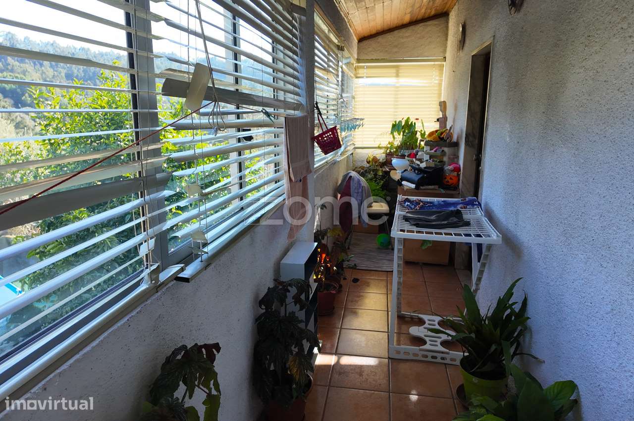 Moradia T2 + 2 localizada na Portela do Casal Novo, Almalaguês - Grande imagem: 4/38