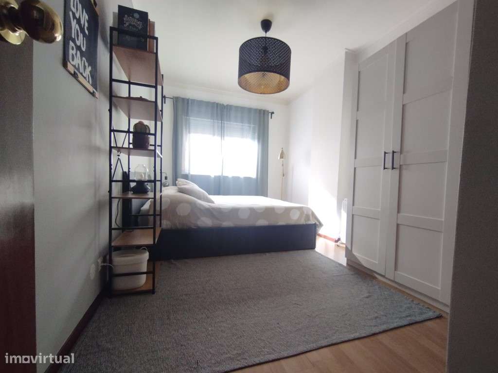 T2 com estacionamento e arrecadação em São Marcos-17