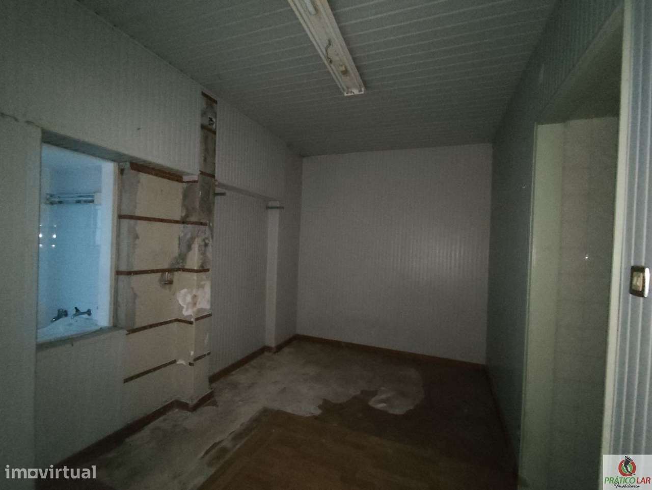 Moradia para restauro no centro na Zona Histórica de Vera Cruz-28