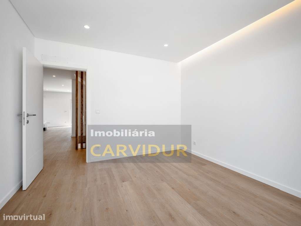 Moradia Ericeira a 12km V4 Nova em Lote com 730m2 e praia a 300m-14