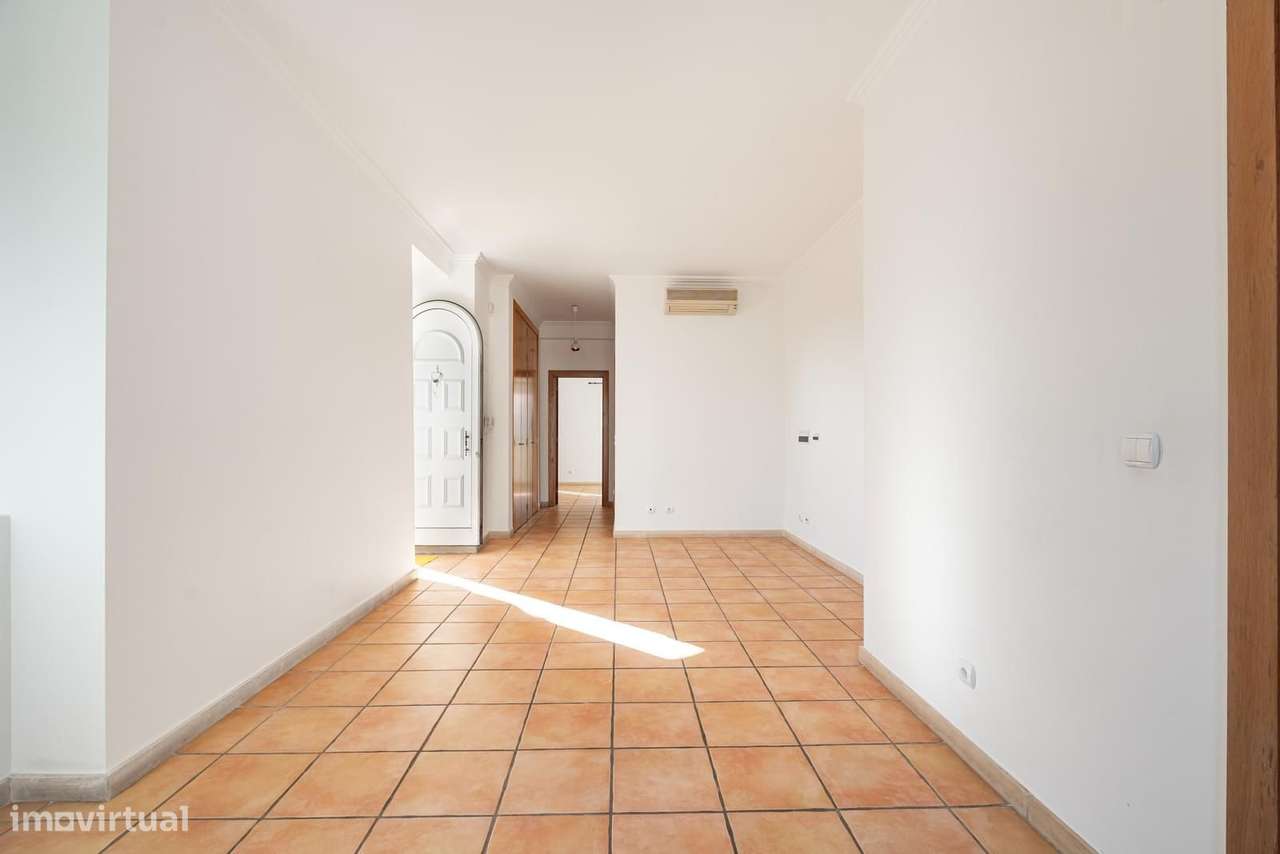 Apartamento T1 com estacionamento, Monte Estoril, Cascais - Grande imagem: 5/21