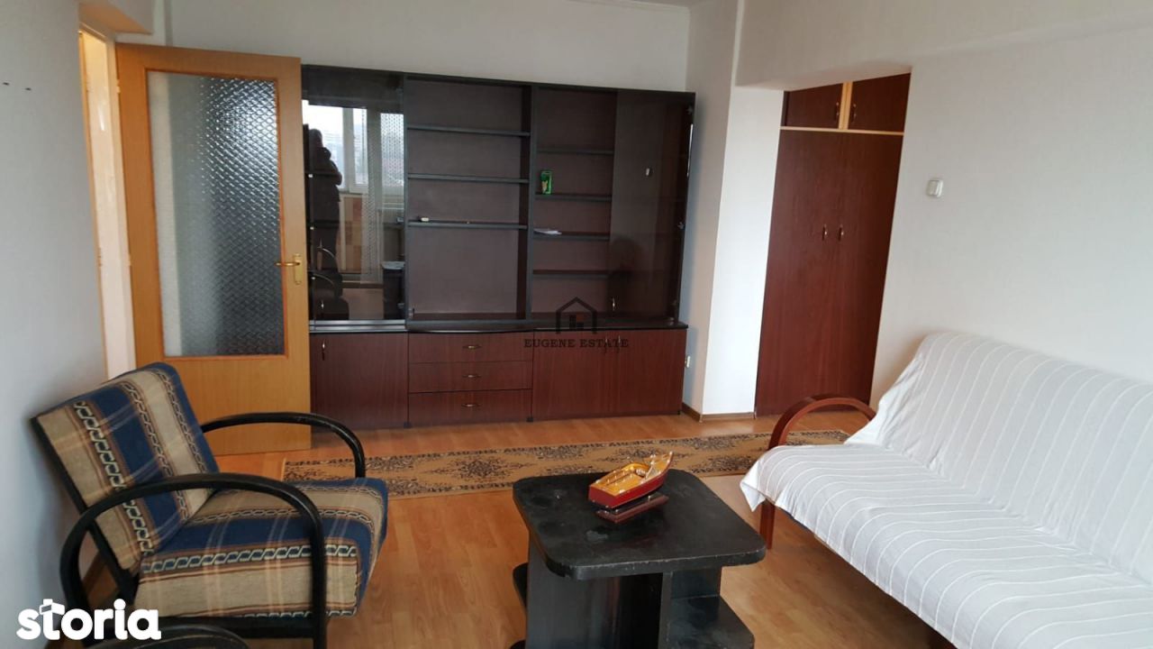 Apartament cu 3 camere in zona Lizeanu - Maica Domnului