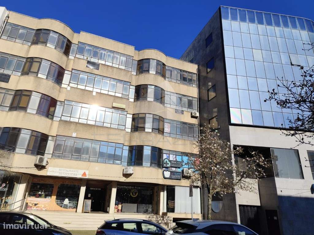 Escritório no centro da Maia - Grande imagem: 2/18