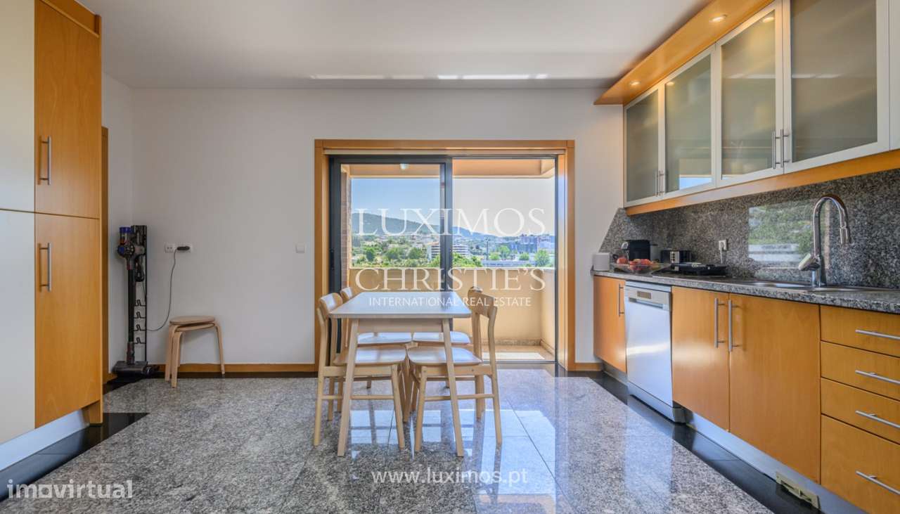 Apartamento T5 com varanda, para venda, em Braga - Grande imagem: 5/23