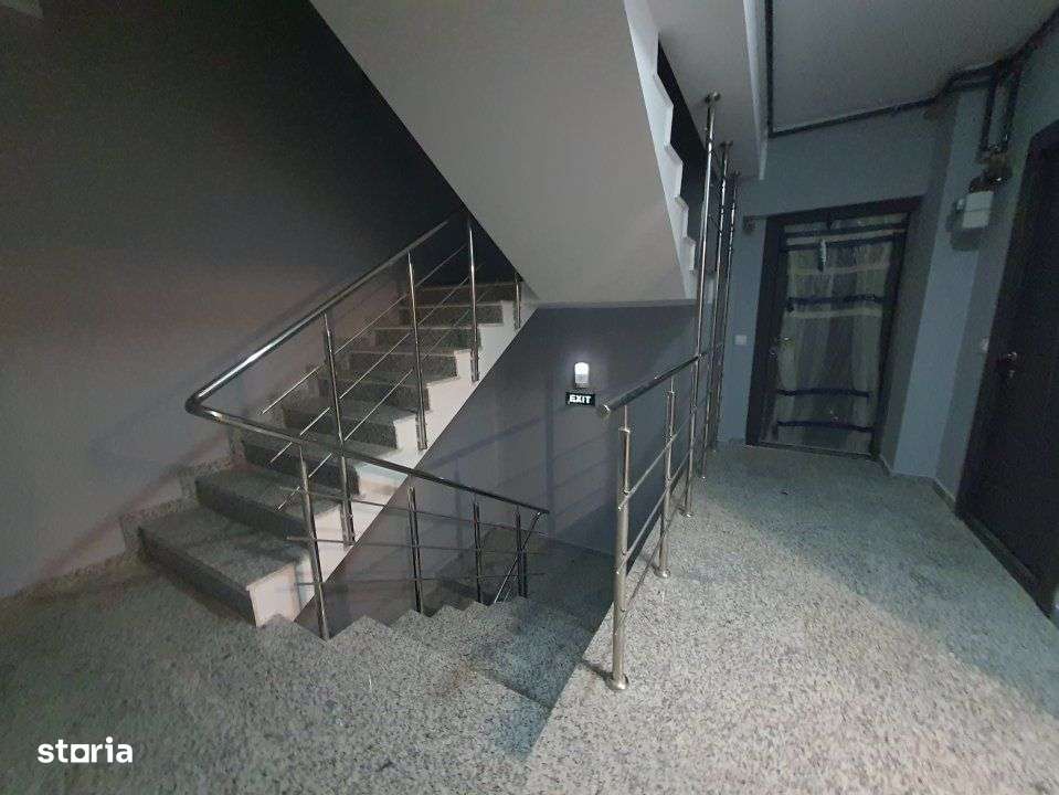 BLOC NOU-INEL II ELIBERARII - APARTAMENT SPATIOS CU 3 CAMERE VEDERE BI-15