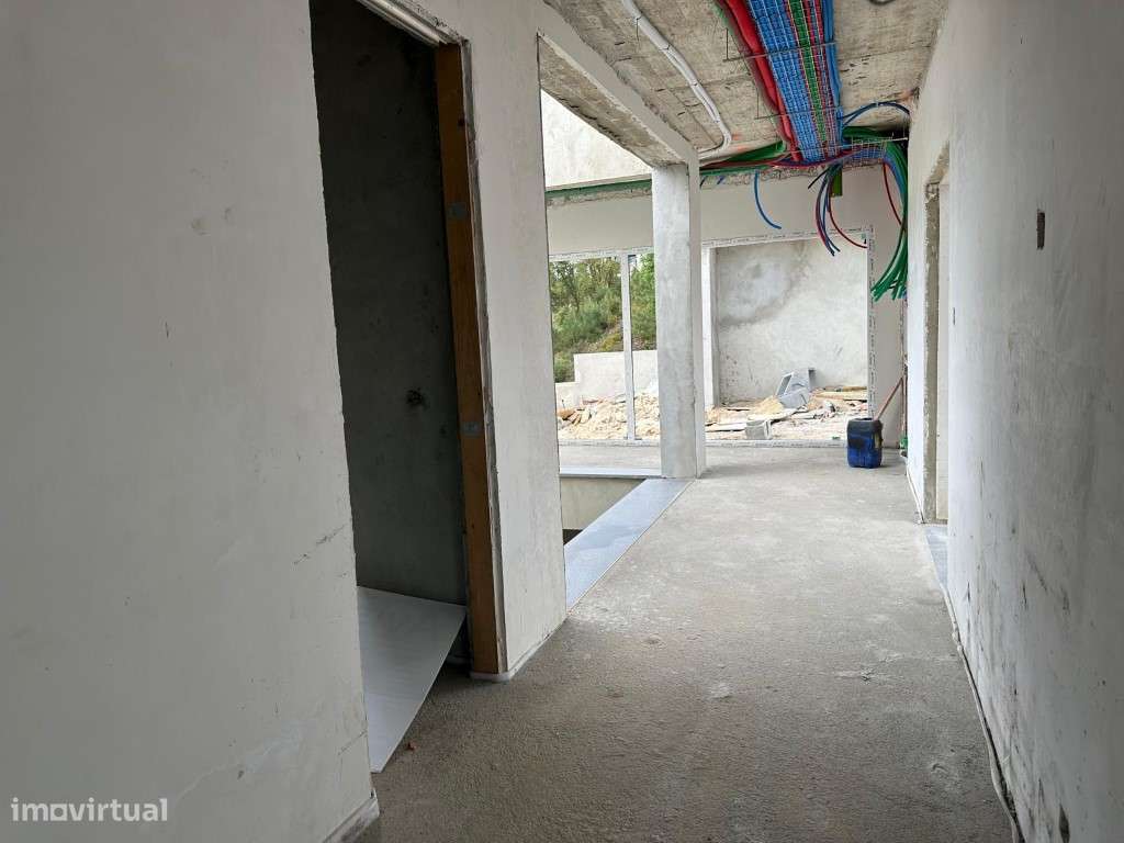 Moradia T5 de Luxo | Vila Alegre, Fernão Ferro-23