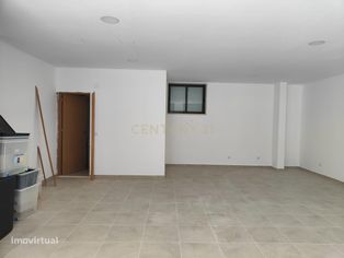 Espaço Comercial Renovado para Arrendamento na Ameixoeira - Grande imagem: 3/19