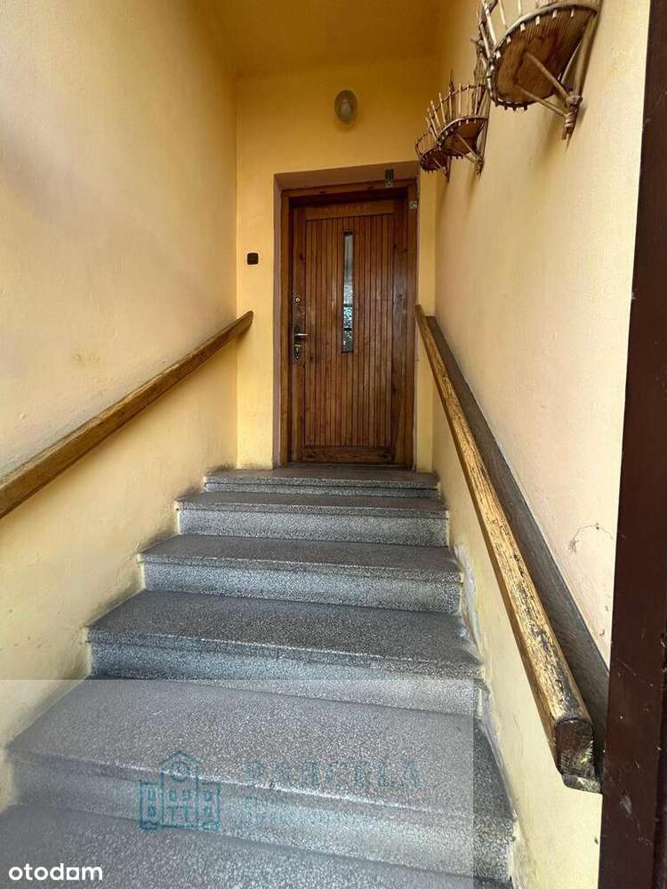 Dom- idealny pod hostel lub pokoje pracownicze-3