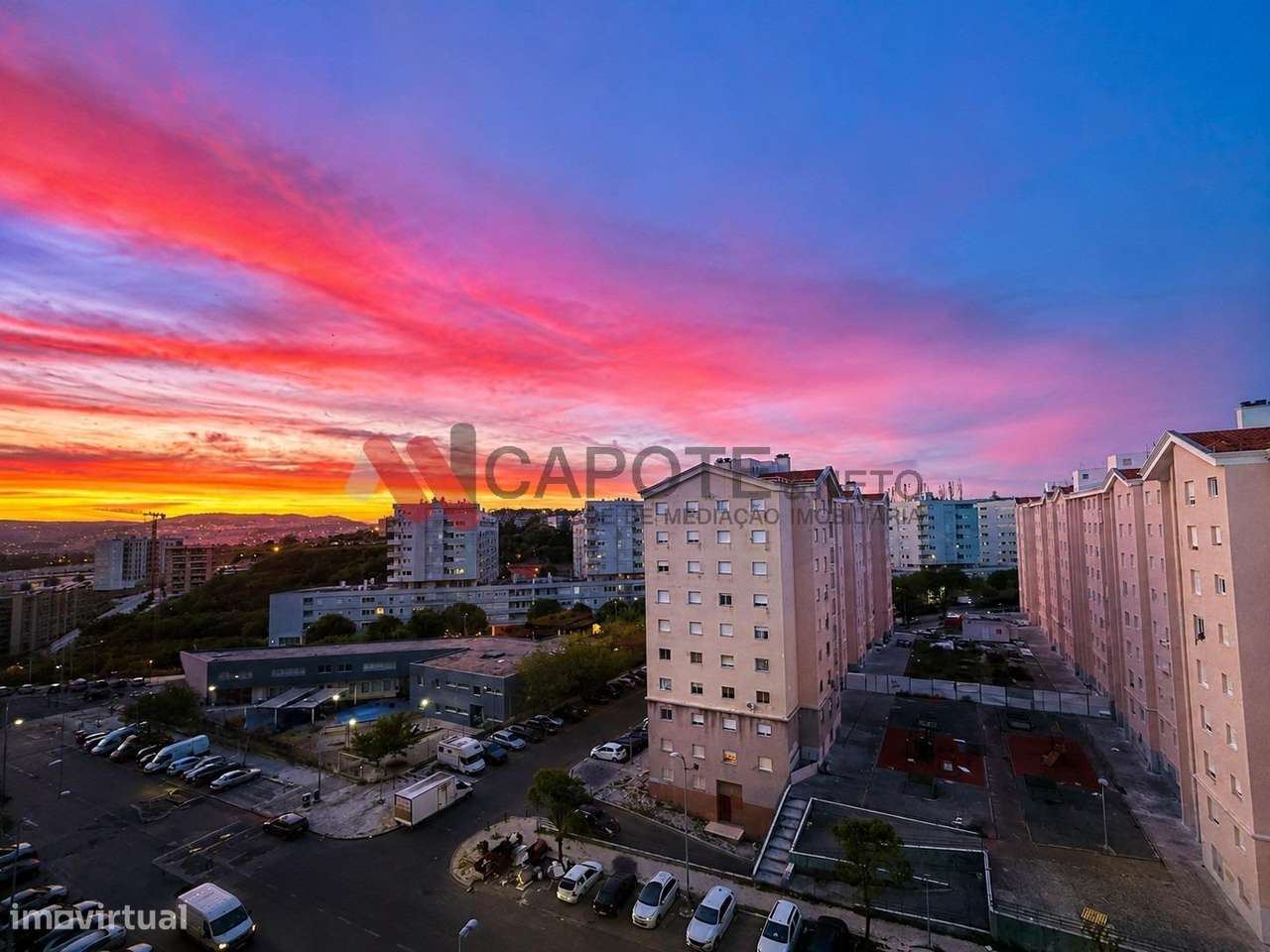 T3 - Condomínio Jardins São Bartolomeu - 2 Parq e Arrecadação
