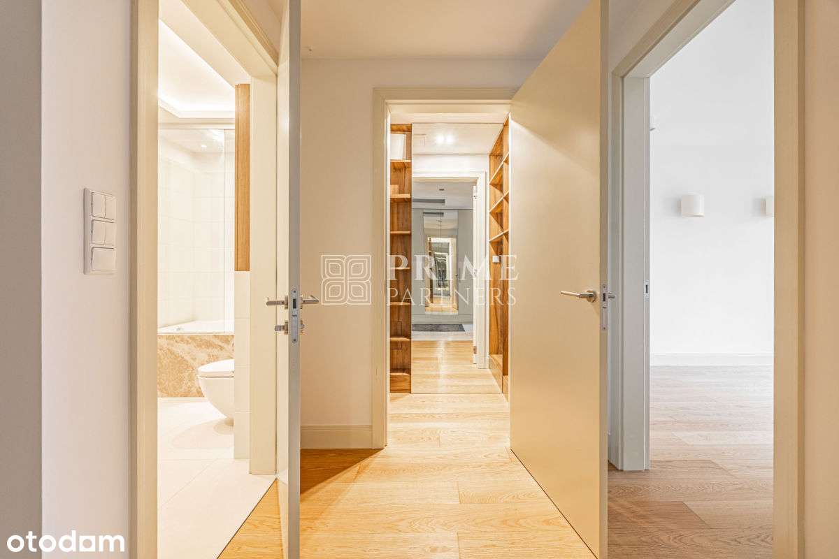 Apartament przy ul. Grzybowskiej 4 z dwoma miejscami garażowymi-13